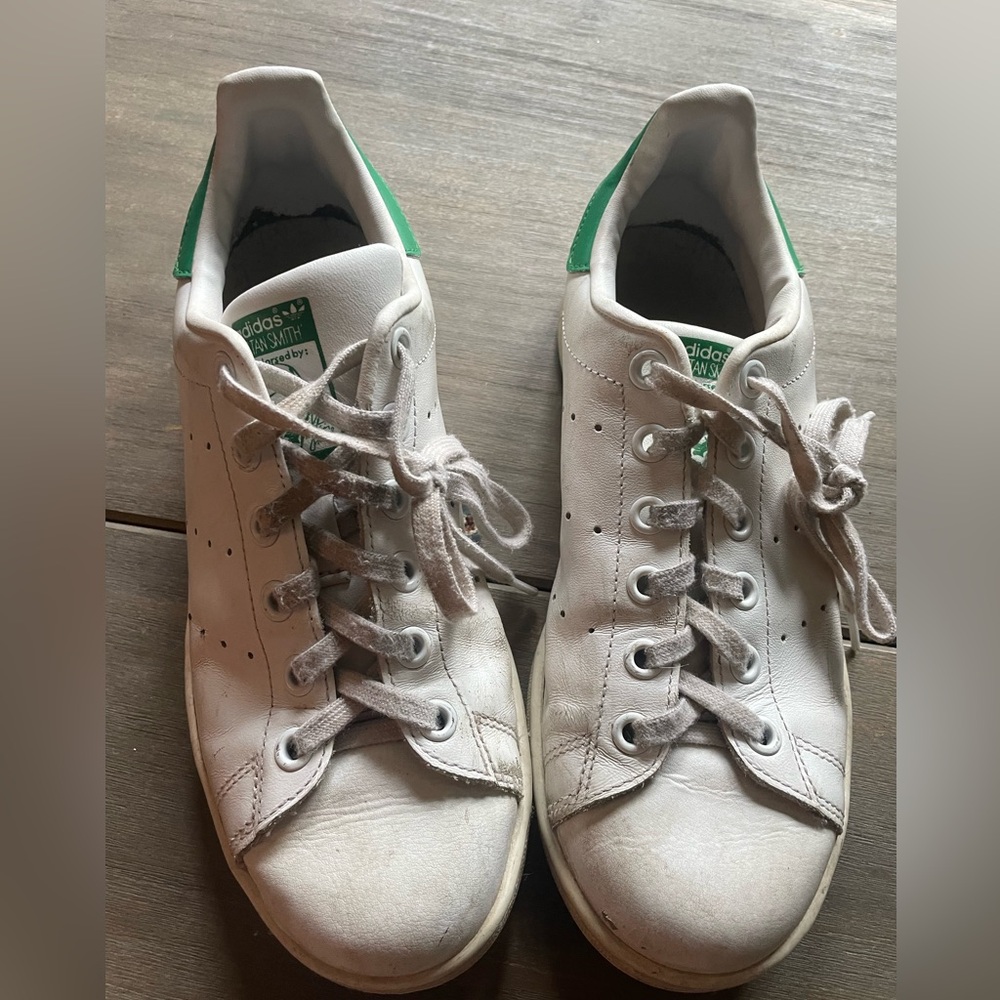 Adidas stan smith boys size 5